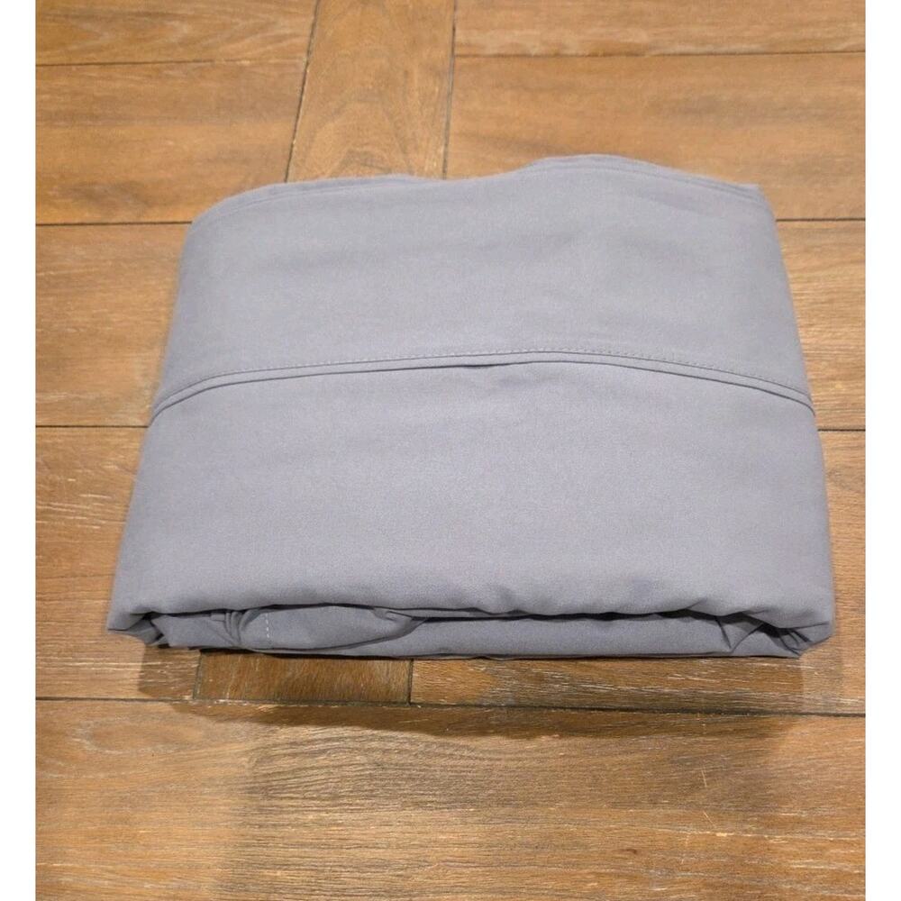 Jennifer Adam's King Flat Sheet Grey